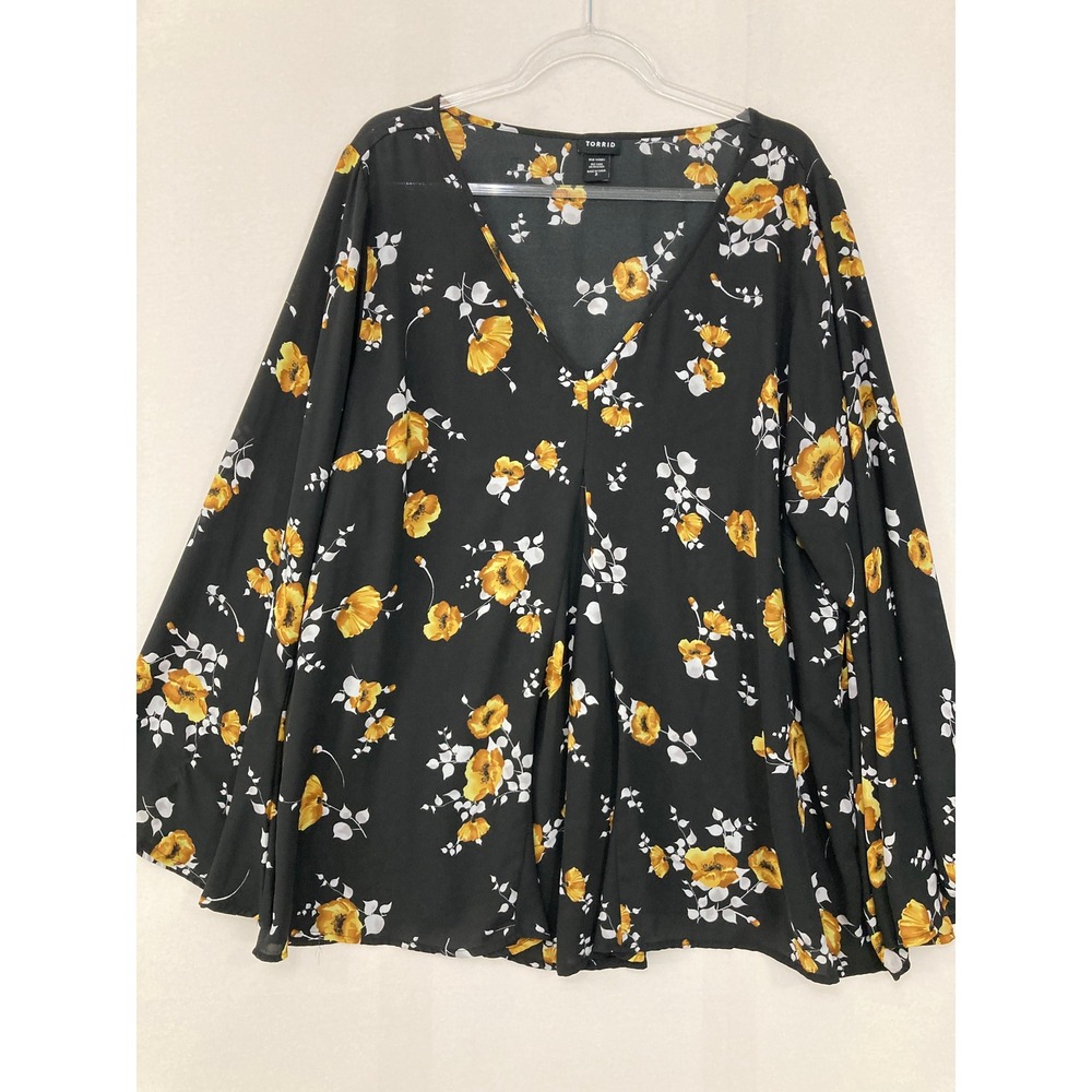 Torrid Floral Print V-Neck Georgette Blouse Black/Yellow Poppiesā Size 3X